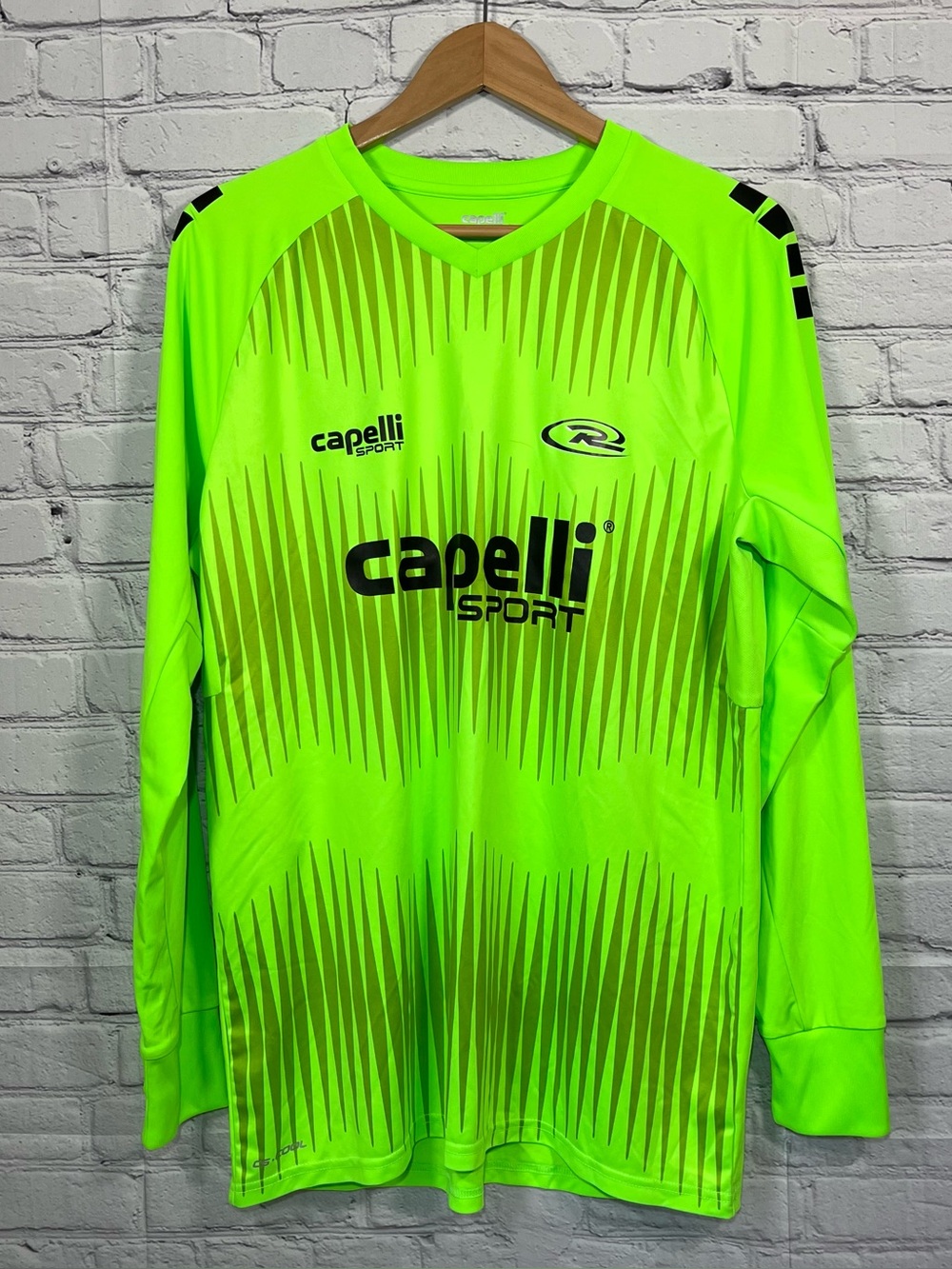 Capelli Sport Soccer Jersey Mens Large Neon Green Athletic Performance Shirt
